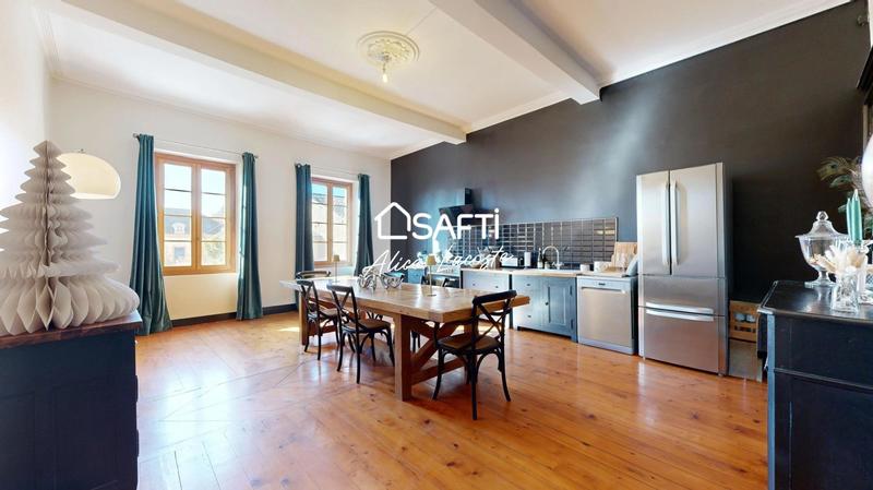 Maison de maîtres - 440 m² - 13 pièces