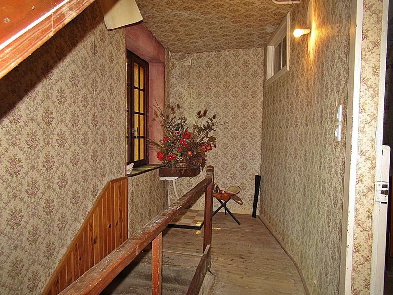 Maison - 201 m² - 8 pièces