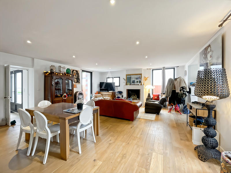 Maison - 137 m² - 6 pièces