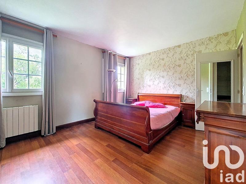 Maison - 244 m² - 10 pièces