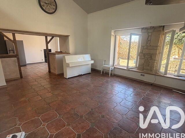 Maison - 227 m² - 5 pièces