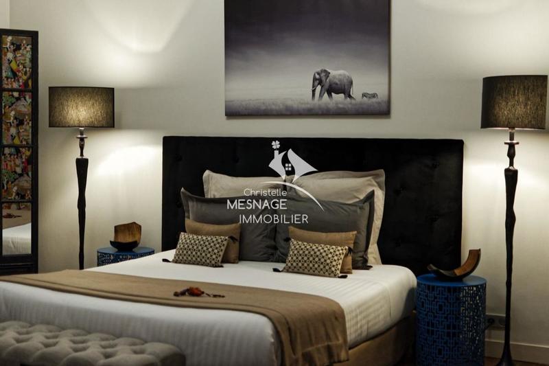 Maison - 236 m² - 8 pièces