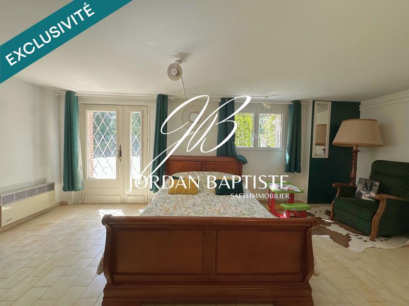 Maison - 250 m² - 12 pièces