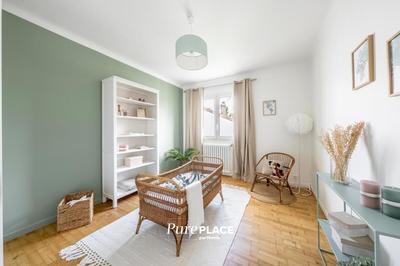 Maison - 186 m² - 7 pièces