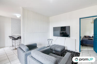 Maison traditionnelle - 340 m² - 16 pièces