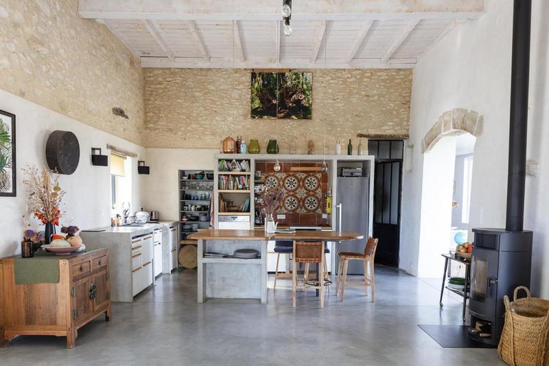 Propriété - 240 m² - 4 pièces