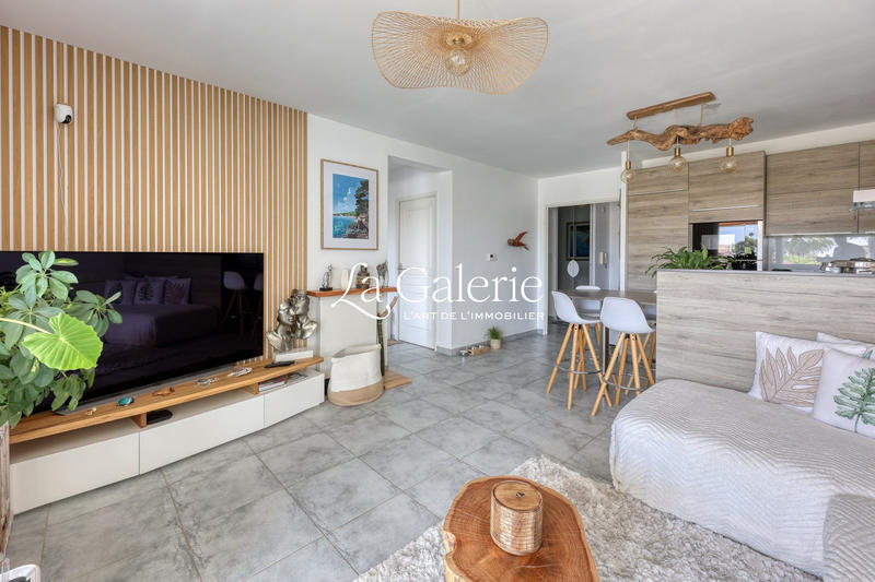 Appartement - 83 m² - 4 pièces