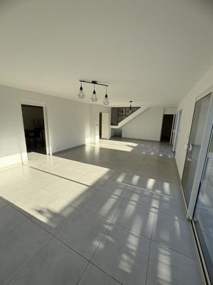 Maison - 158 m² - 6 pièces