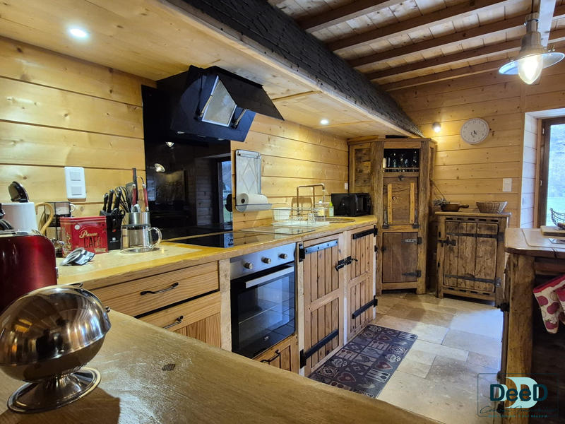 Maison - 140 m² - 4 pièces