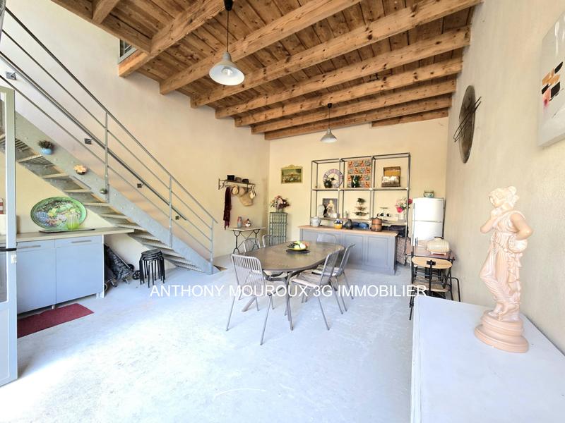 Maison - 195 m² - 9 pièces