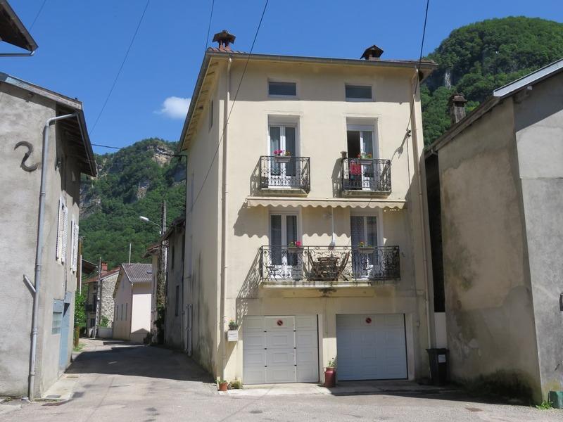 Maison - 147 m² - 6 pièces