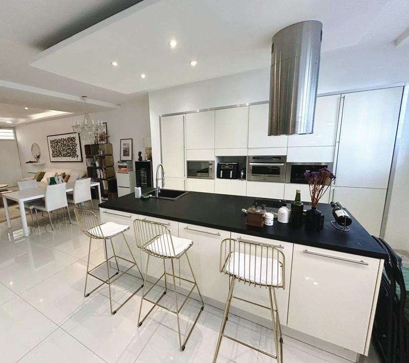 Appartement - 115 m² - 3 pièces