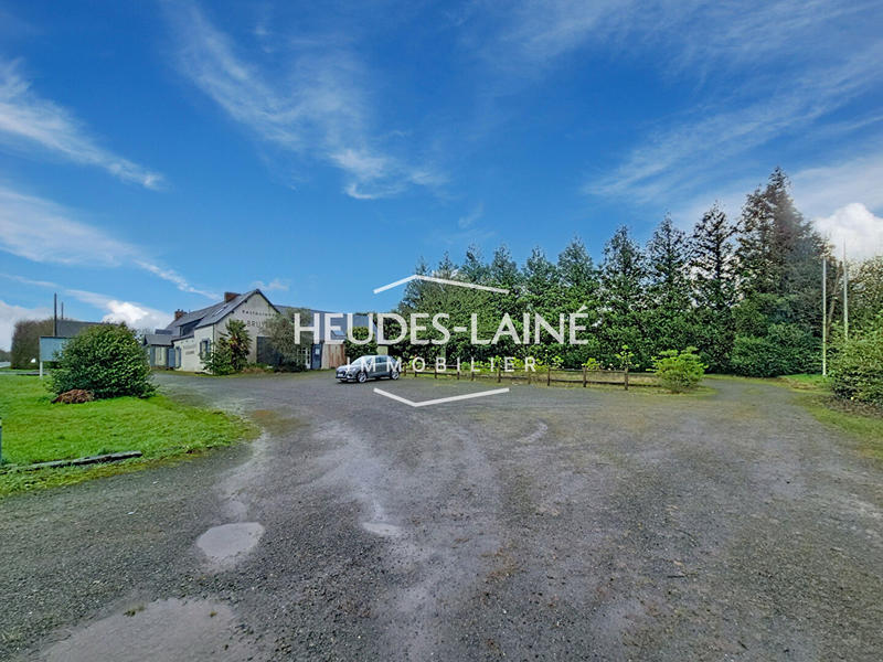 Maison - 250 m² - 5 pièces