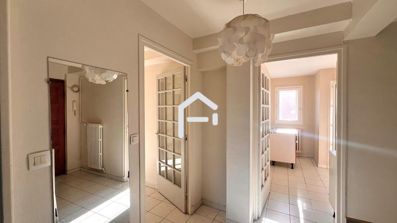 Appartement - 80 m² - 4 pièces