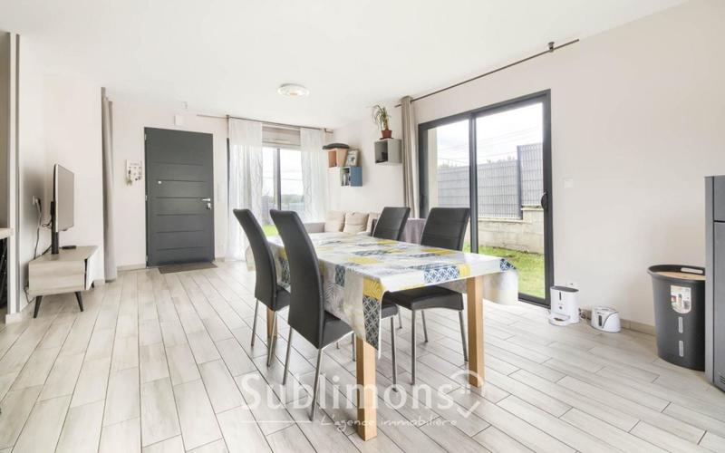 Maison - 89 m² - 5 pièces