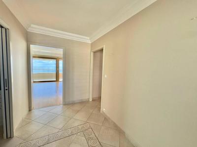 Appartement - 110 m² - 4 pièces