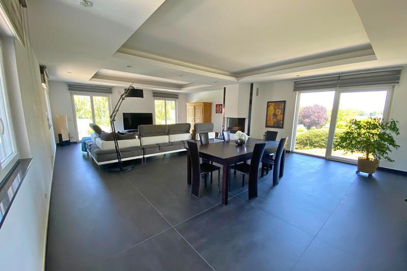 Maison - 165 m² - 6 pièces