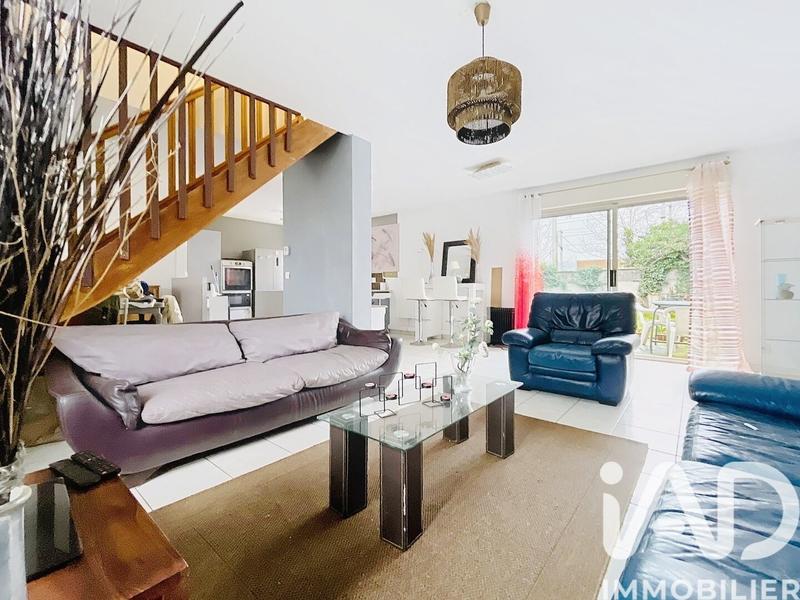 Maison - 87 m² - 5 pièces