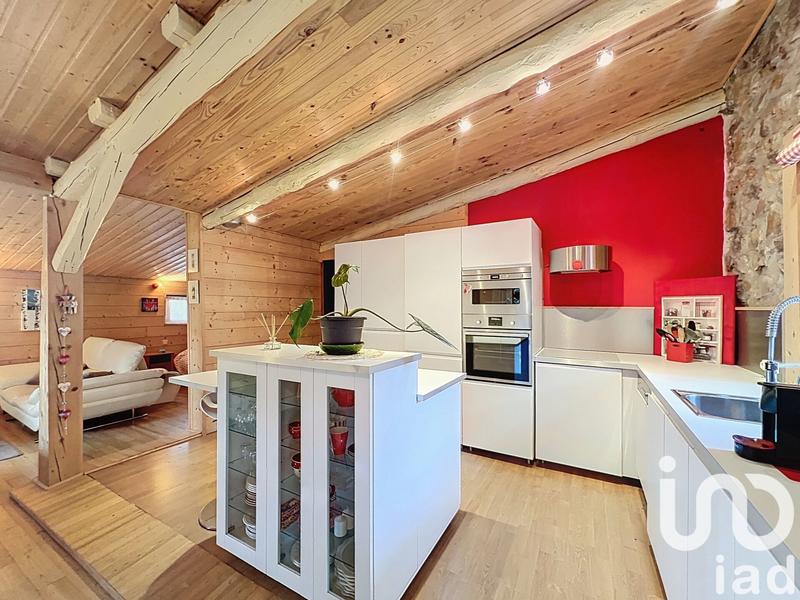 Châlet - 200 m² - 8 pièces