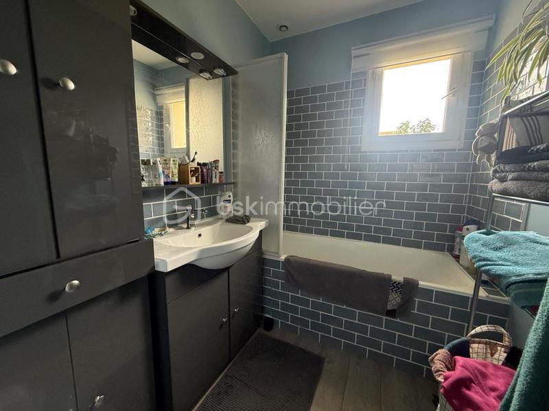 Maison jumelée - 110 m² - 5 pièces