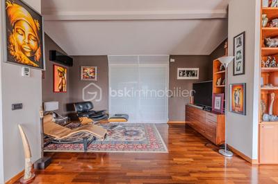 Villa - 229 m² - 6 pièces