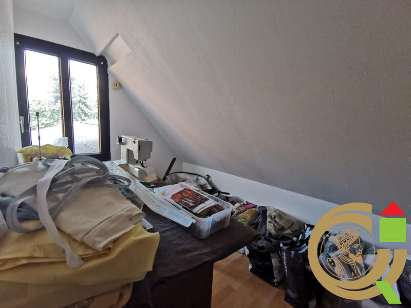 Maison - 137 m² - 8 pièces