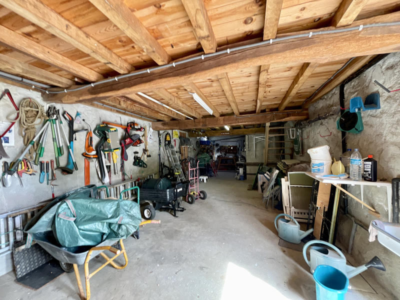 Maison - 210 m² - 9 pièces