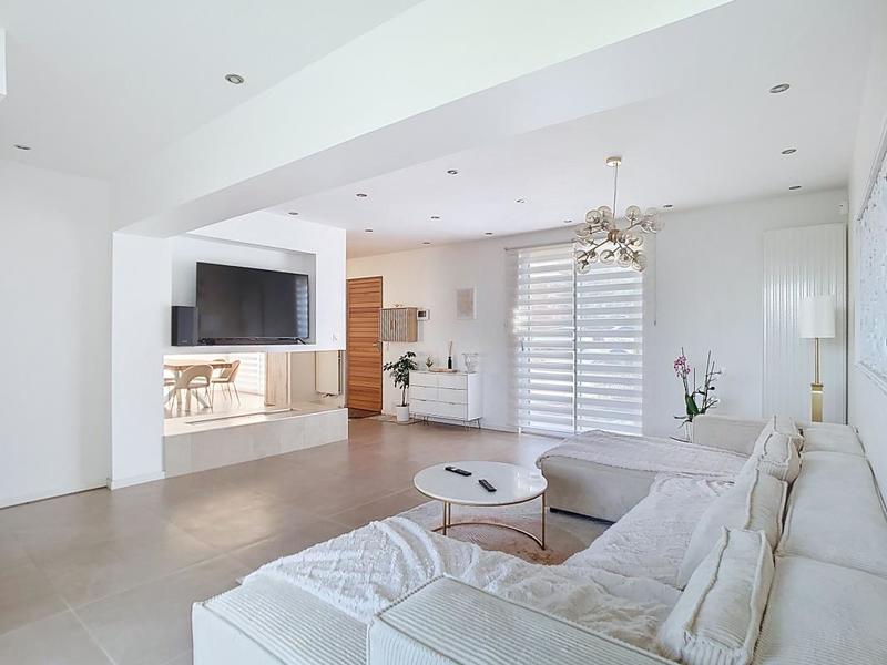 Maison - 150 m² - 6 pièces