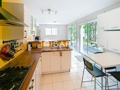 Maison - 131 m² - 6 pièces