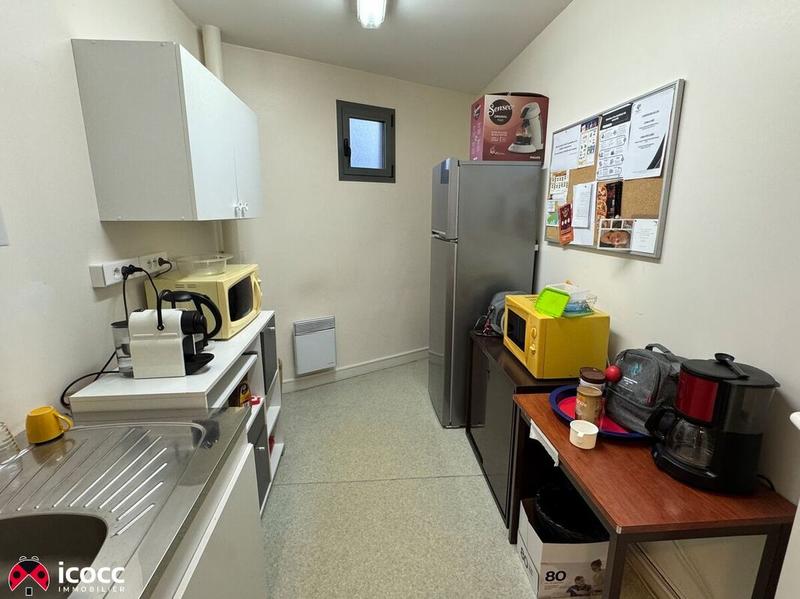 Local commercial - 320 m² - 15 pièces