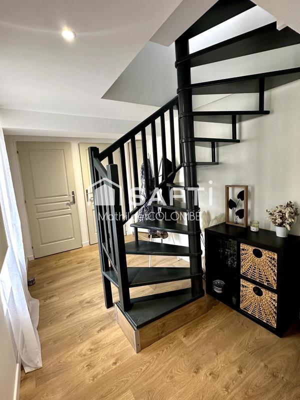 Maison - 95 m² - 4 pièces