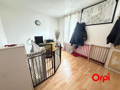 Maison - 108 m² - 4 pièces