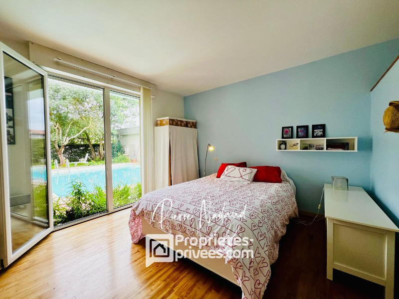 Maison - 207 m² - 5 pièces