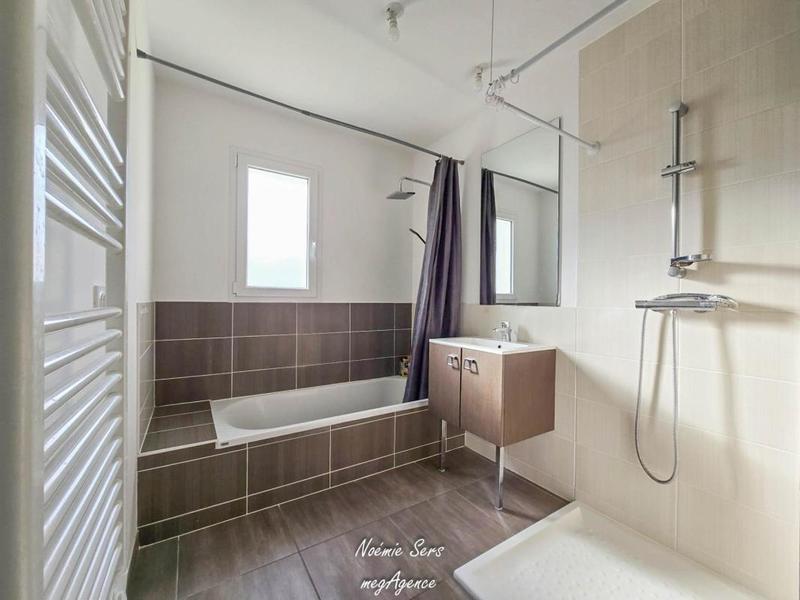 Maison - 88 m² - 5 pièces