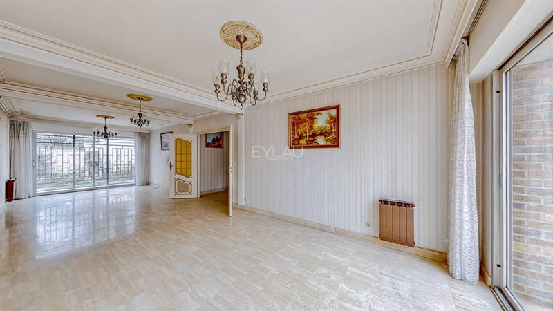 Appartement - 195 m² - 7 pièces