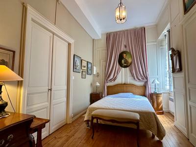 Appartement bourgeois - 89 m² - 3 pièces