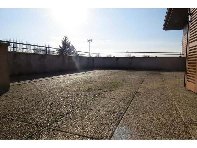 Appartement - 93 m² - 4 pièces