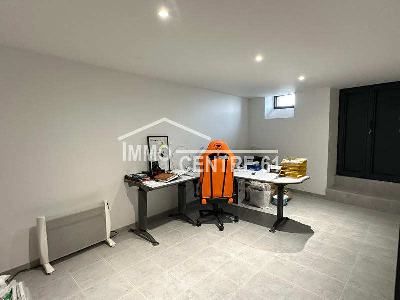 Maison - 163 m² - 9 pièces