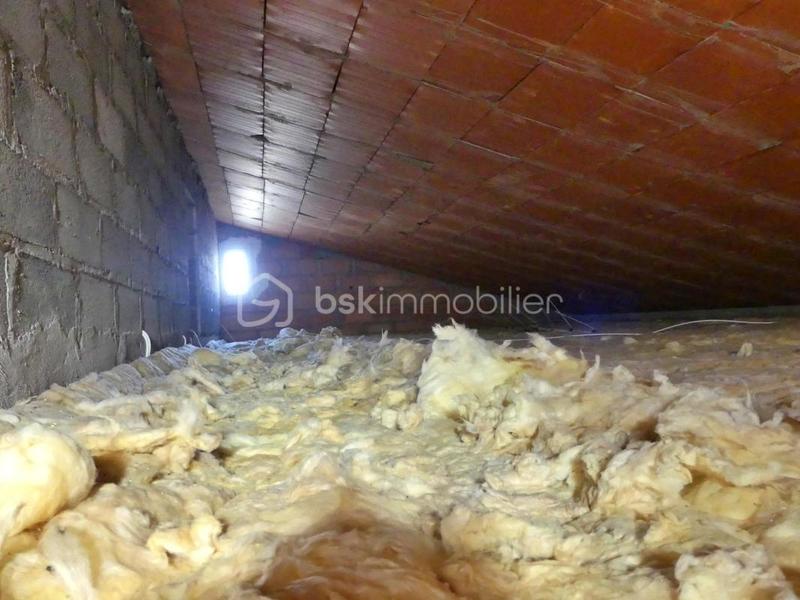 Maison - 210 m² - 9 pièces