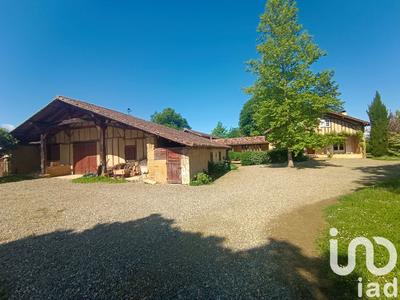 Maison - 310 m² - 10 pièces