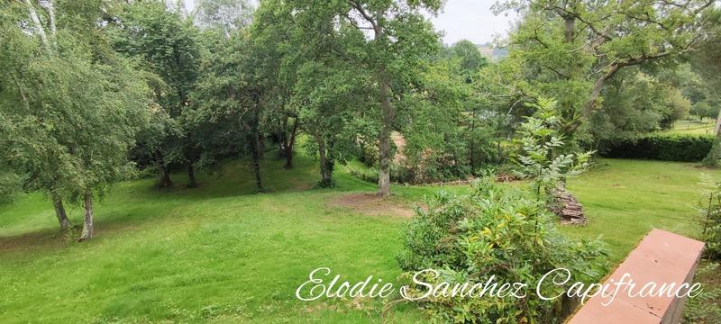 Maison - 401 m² - 10 pièces