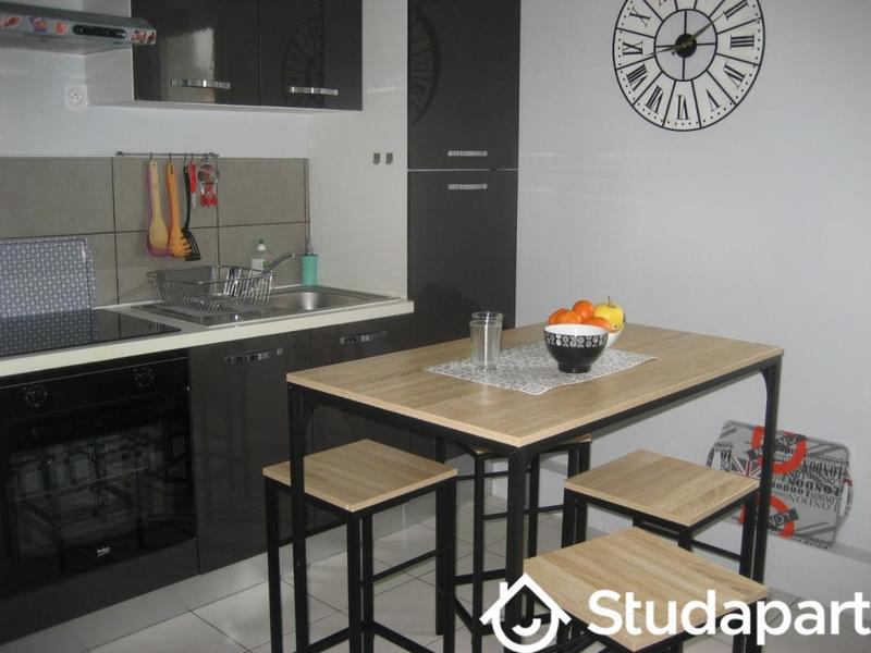 Chambre - 12 m² - 1 pièce