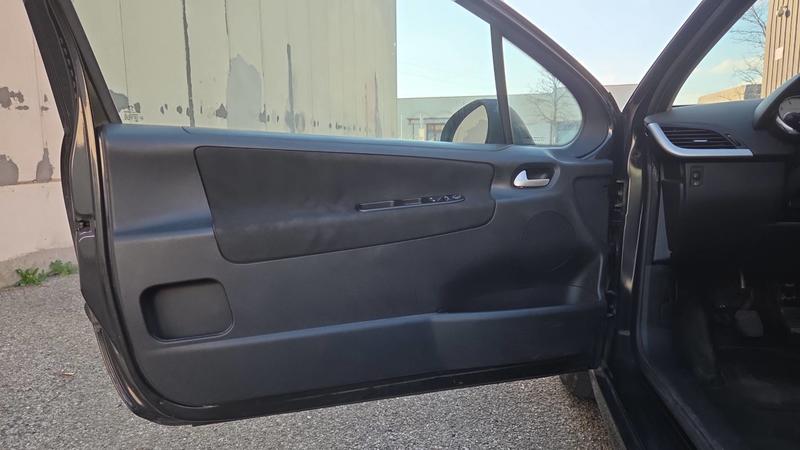 Peugeot 207 1.4 Vti 16v 95 Active - 5 places