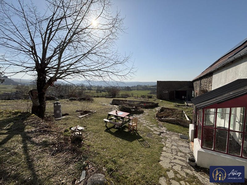 Maison ancienne - 230 m² - 6 pièces