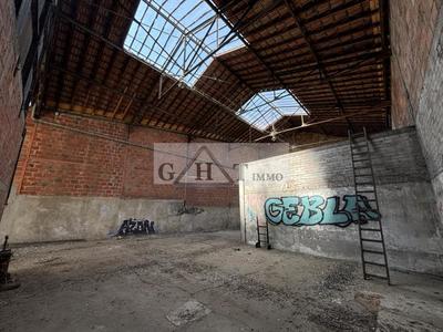 Entrepôt - 460 m²