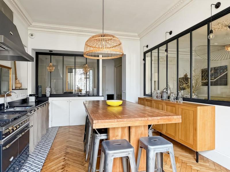 Appartement - 145 m² - 4 pièces