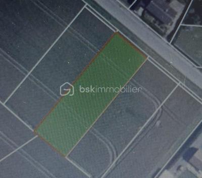 Terrain constructible - 1 277 m²