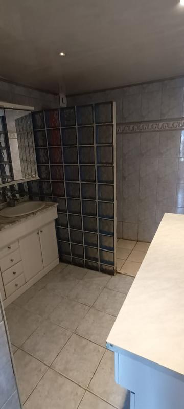 Maison - 185 m² - 6 pièces