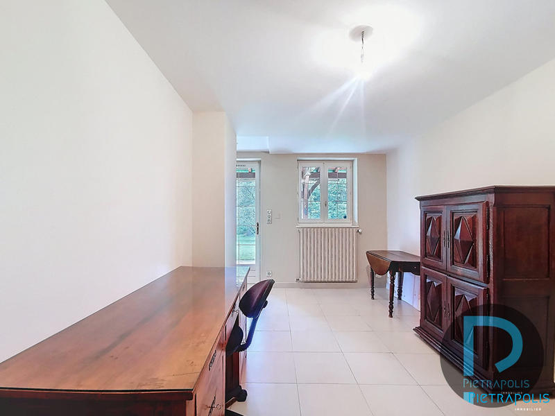 Maison - 280 m² - 9 pièces