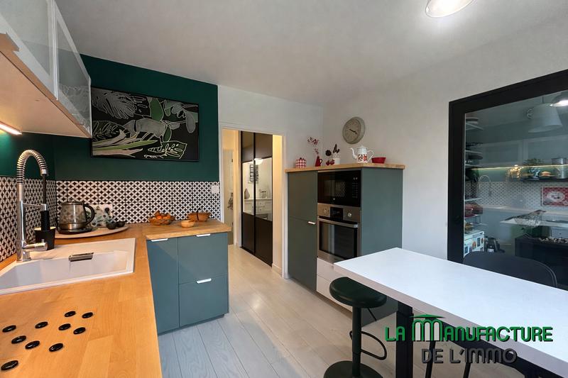 Appartement - 82 m² - 4 pièces